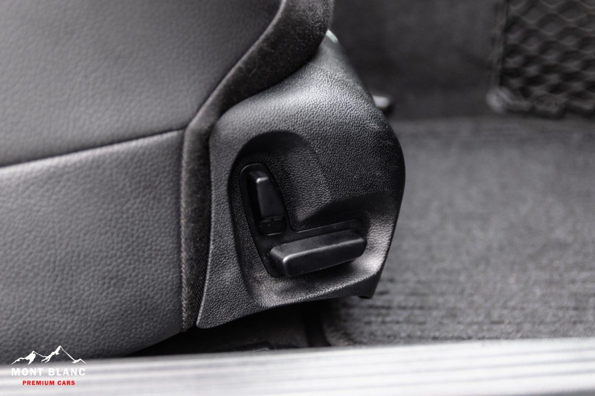 ORshoots - Mont Blanc Premium Cars - Mercedes E200 - Met WM (32)