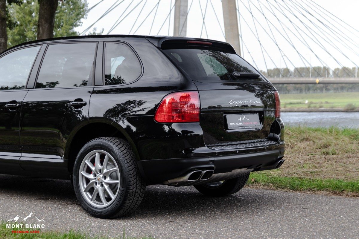 ORshoots - Mont Blanc Premium Cars - Porsche Cayenne Turbo - Met WM (11)