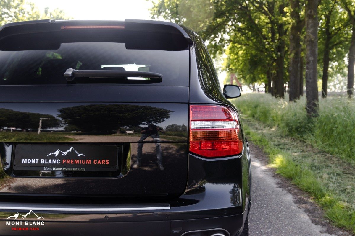 ORshoots - Mont Blanc Premium Cars - Porsche Cayenne Turbo - Met WM (14)