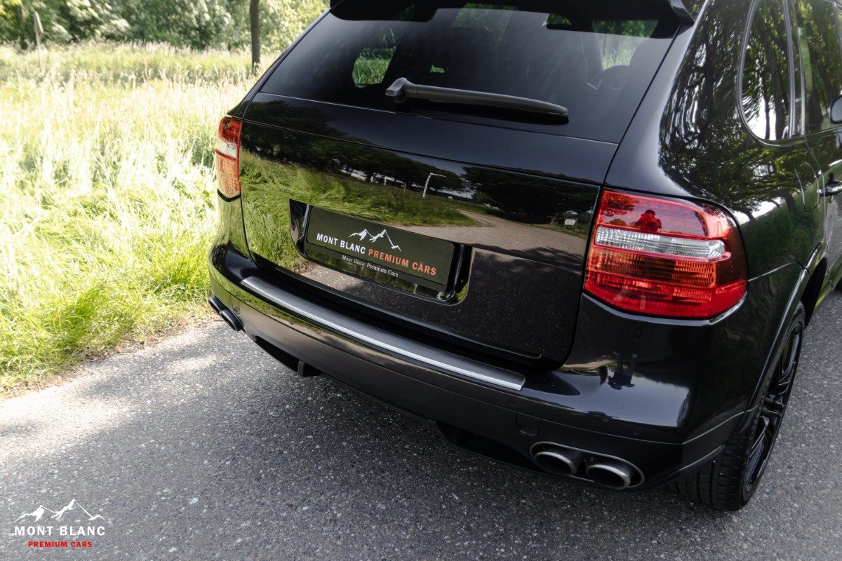 ORshoots - Mont Blanc Premium Cars - Porsche Cayenne Turbo - Met WM (15)