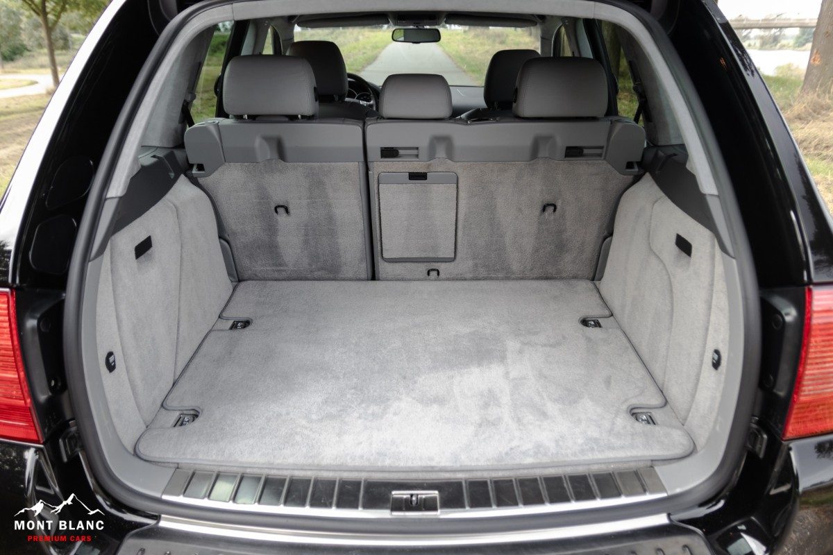 ORshoots - Mont Blanc Premium Cars - Porsche Cayenne Turbo - Met WM (17)