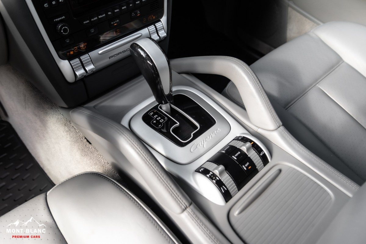 ORshoots - Mont Blanc Premium Cars - Porsche Cayenne Turbo - Met WM (19)