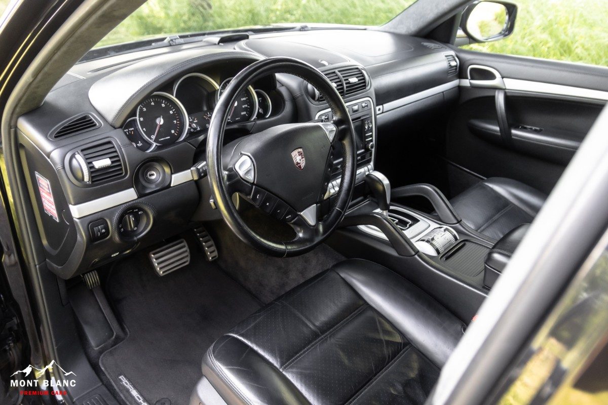 ORshoots - Mont Blanc Premium Cars - Porsche Cayenne Turbo - Met WM (20)