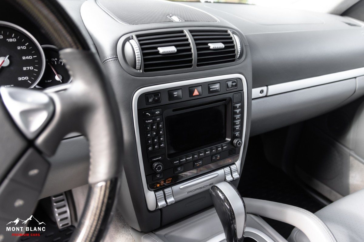 ORshoots - Mont Blanc Premium Cars - Porsche Cayenne Turbo - Met WM (21)