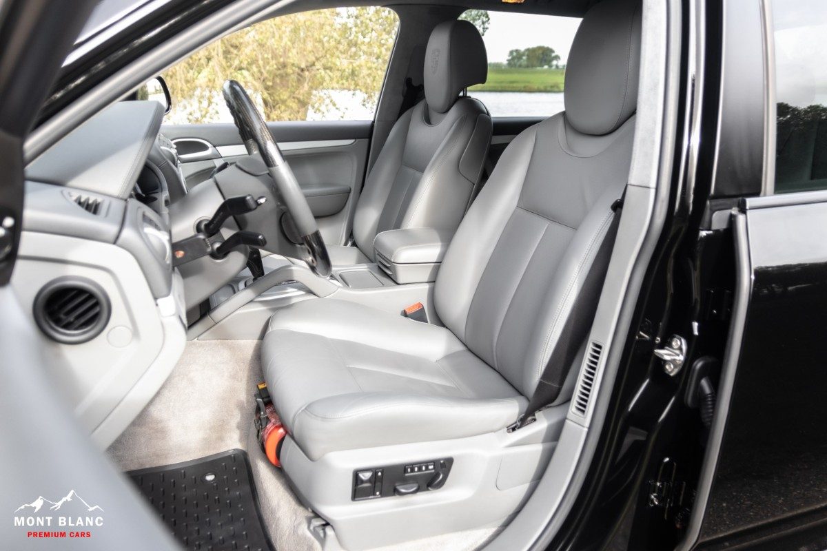 ORshoots - Mont Blanc Premium Cars - Porsche Cayenne Turbo - Met WM (24)