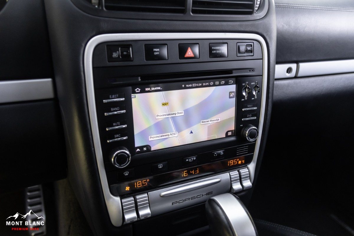 ORshoots - Mont Blanc Premium Cars - Porsche Cayenne Turbo - Met WM (25)