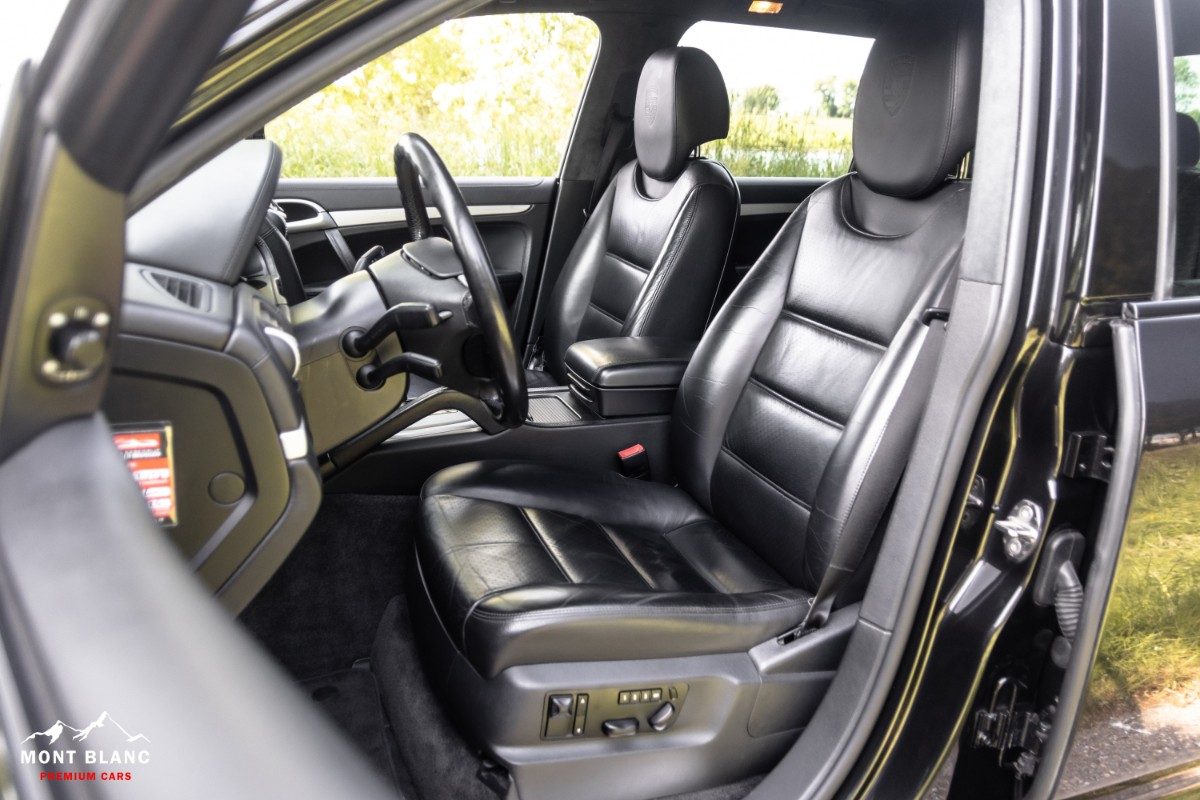 ORshoots - Mont Blanc Premium Cars - Porsche Cayenne Turbo - Met WM (26)