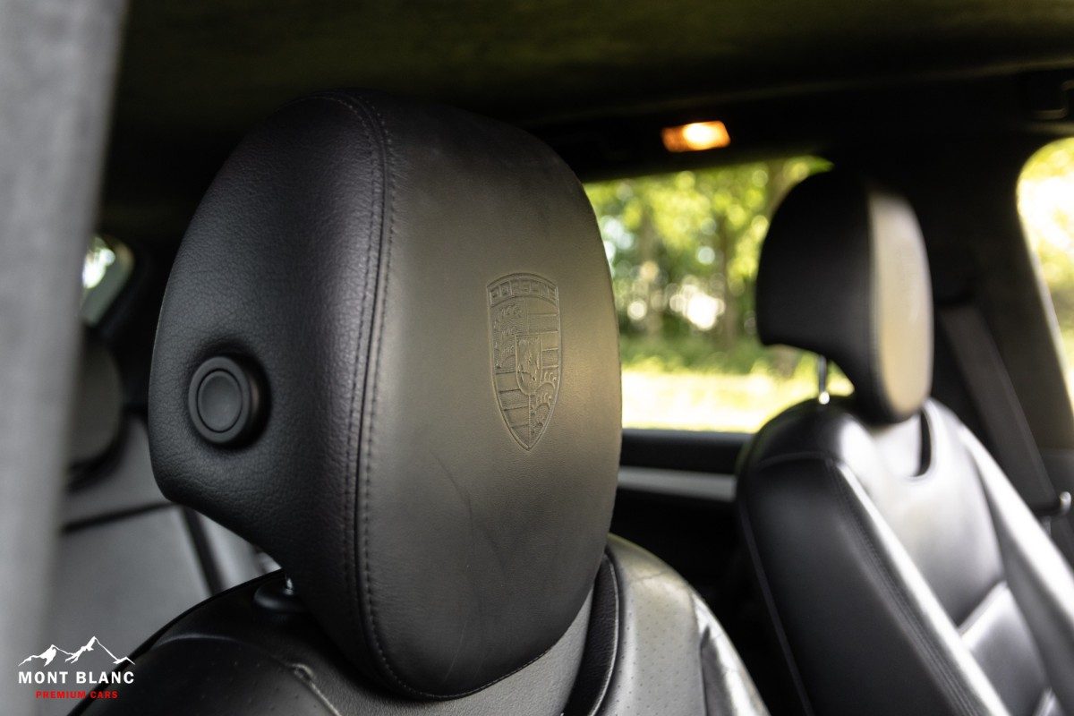 ORshoots - Mont Blanc Premium Cars - Porsche Cayenne Turbo - Met WM (35)