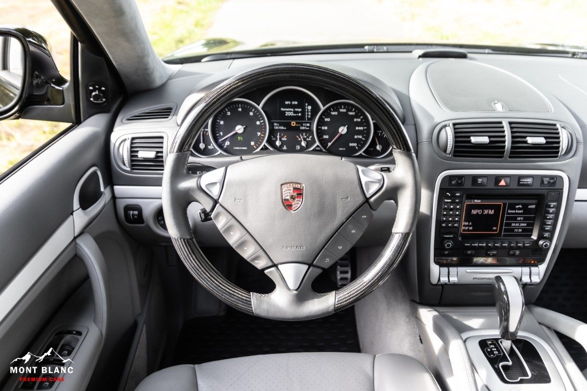 ORshoots - Mont Blanc Premium Cars - Porsche Cayenne Turbo - Met WM (38)
